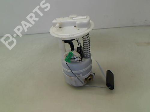 Used Fuel pump RENAULT CLIO III (BR0/1, CR0/1) 1.2 16V (BR02, BR0J, BR11, CR02, CR0J, CR11) (75 hp) 8979050