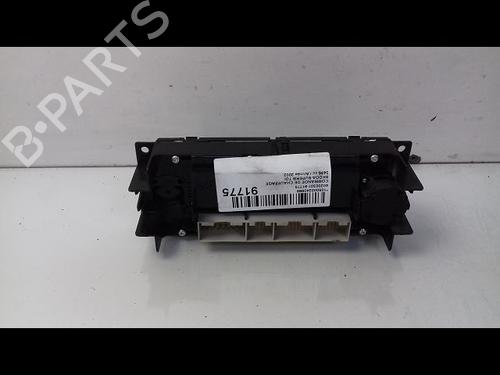 Used Climate control Climate control SKODA SUPERB I (3U4) 2.5 TDI (155 hp) 8978769 8978769