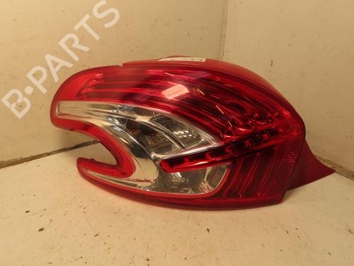 Venstre baglygte PEUGEOT 208 I (CA_, CC_) 1.2 VTI 82 (82 hp) 32005465