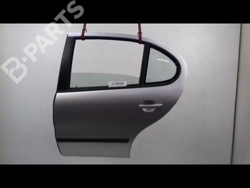 Puerta trasera izquierda SEAT LEON (1M1) 1.9 TDI (110 hp) 1M0833055N