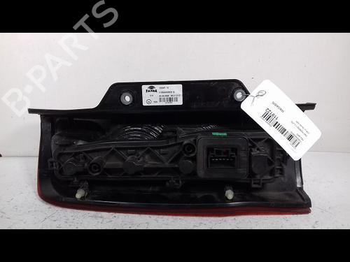 Used Right taillight Right taillight FIAT QUBO (225_) 1.3 D Multijet (225CXB1A, 225AXB1A, 225CXB11, 225AXB11,... (75 hp) 8993827 8993827