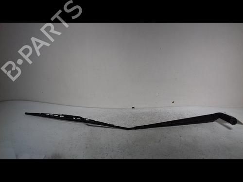 Used Front windshield wiper arm PEUGEOT 206 Hatchback (2A/C) 1.4 HDi eco 70 (68 hp) 14894248