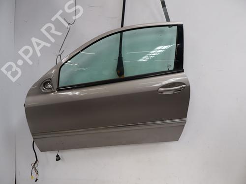 Used Left front door Left front door 39219767 39219767