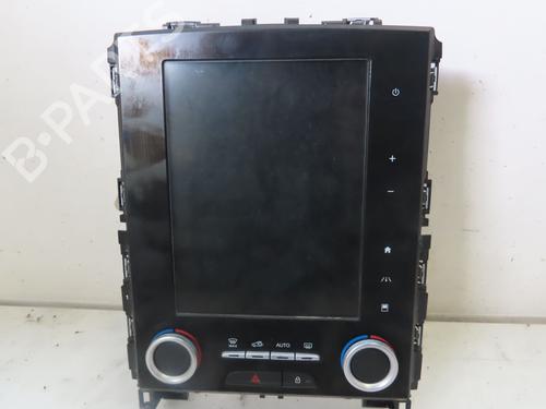 Used Radio RENAULT MEGANE IV Hatchback (B9A/M/N_) 1.2 TCe 130 (B9MR) (130 hp) 20710870