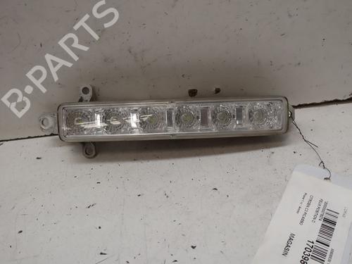Used Right daytime light Right daytime light 39220803 39220803