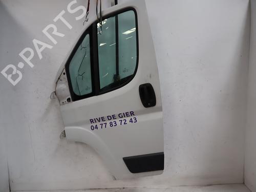 Used Left front door Left front door 39219761 39219761