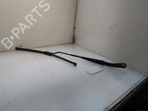 Used Front windshield wiper arm DACIA LODGY (JS_) 1.5 dCi (JSMC, JSAF) (107 hp) 25611060