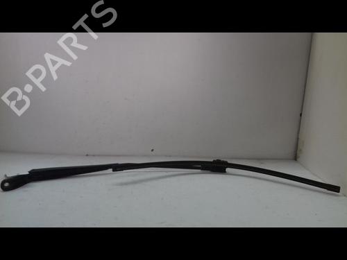 Used Front windshield wiper arm PEUGEOT 407 (6D_) 2.0 HDi 135 (6DRHRH, 6DRHRE, 6DRHRG, 6DRHRJ) (136 hp) 14894257