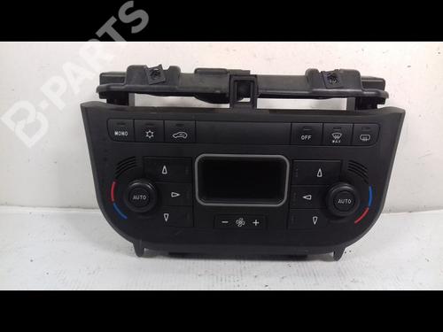 Used Climate control ALFA ROMEO MITO (955_) 1.3 MultiJet (955AXP1A, 955AYC1A) (95 hp) 8996821