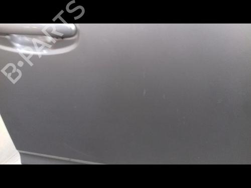 Used Right front door Right front door 10684666 10684666