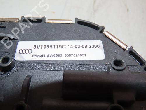 Used Front wiper motor AUDI A3 Limousine (8VS, 8VM) 1.6 TDI (105 hp) 17068015