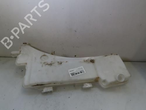 Used Windscreen washer tank Windscreen washer tank 19917256 19917256