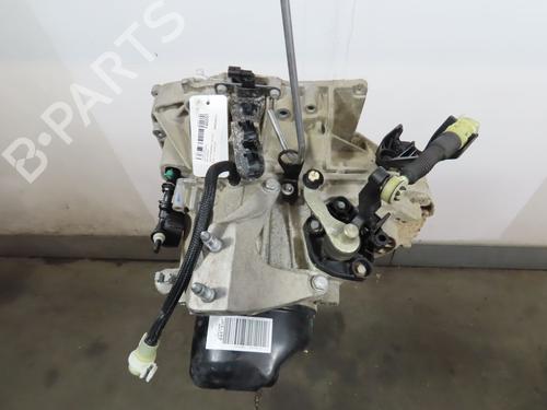 Used Gearbox DACIA SANDERO II 1.2 (73 hp) 30629855