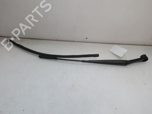 Used Front windshield wiper arm HYUNDAI i20 III (BC3, BI3) 1.2 (84 hp) 26227556