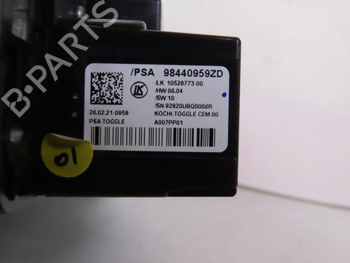 Gearknop CITROËN C4 III (BA_, BB_, BC_) 1.5 BlueHDi 130 (BBYHZB) (131 hp) 24945335