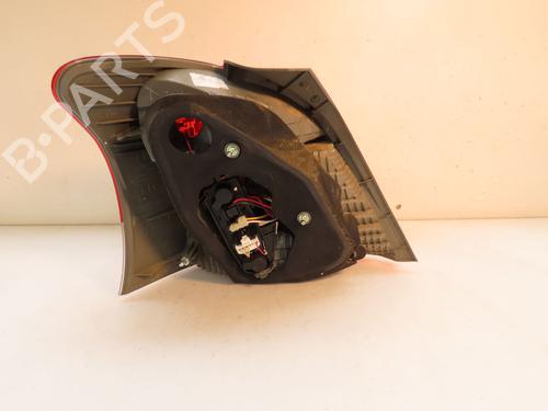 Used Right taillight Right taillight TOYOTA YARIS (_P9_) 1.0 VVT-i (KSP90_, KSP90R) (69 hp) 17338934 17338934