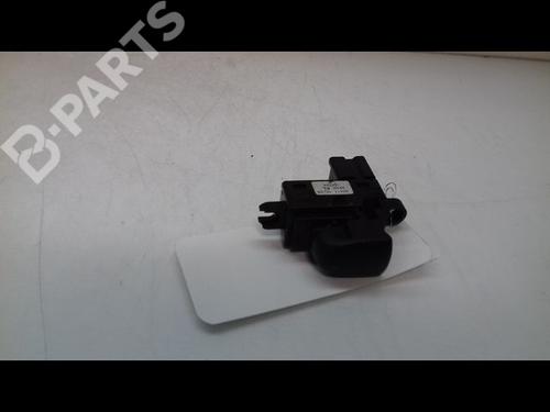 Used Switch NISSAN JUKE (F15) 1.6 (117 hp) 10684633
