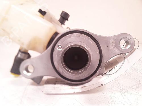 Used Brake master cylinder FIAT 500 (312_) 0.9 (312AXG1A, 312.AXG11) (86 hp) 9004770