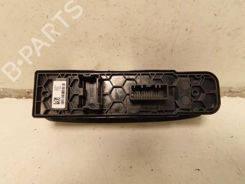 Used Left front window switch RENAULT MEGANE IV Hatchback (B9A/M/N_) 1.5 dCi 110 (B9A3) (110 hp) 30979789