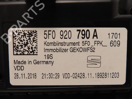 Used Instrument cluster SEAT LEON (5F1) 1.5 TSI (150 hp) 29740074