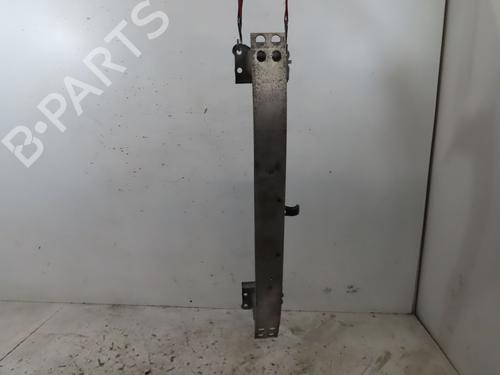 Used Front bumper reinforcement Front bumper reinforcement 24992453 24992453