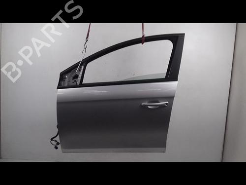 Used Left front door Left front door 8992743 8992743