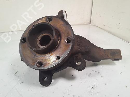 Used Right front steering knuckle DACIA SANDERO 1.5 dCi (86 hp) 8995222