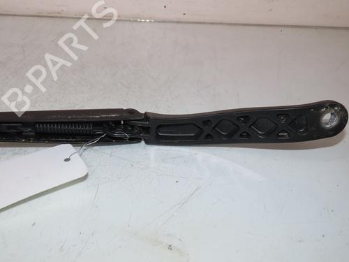 front-windshield-wiper-arm-renault-megane-iv-hatchback-b9amn_-2015-26702353 main image