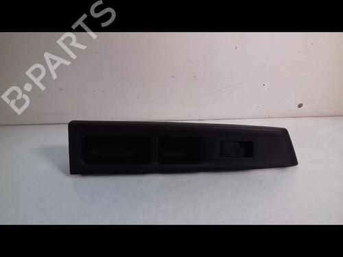 Used Switch TOYOTA YARIS (_P13_) 1.4 D (NLP130_, NLP130) (90 hp) 10516722