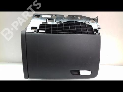 Used Glove box AUDI Q5 (8RB) 2.0 TDI quattro (170 hp) 9452029