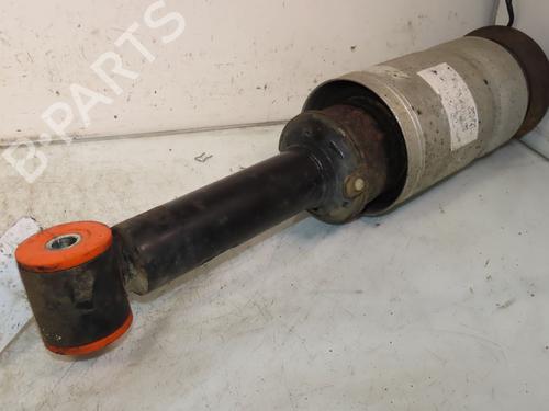 Used Right front shock absorber LAND ROVER DISCOVERY III (L319) 2.7 TD 4x4 (190 hp) 20977172
