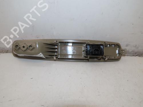 Used Switch RENAULT SCÉNIC III (JZ0/1_) 1.9 dCi (JZ0J, JZ1J, JZ1K, JZ1S) (131 hp) 29551384