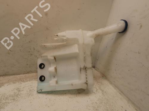 Used Windscreen washer tank PEUGEOT 107 (PM_, PN_) 1.0 (68 hp) 28105978