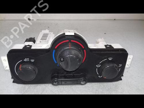 Used Climate control RENAULT MEGANE II (BM0/1_, CM0/1_) 1.5 dCi (BM1F, CM1F) (86 hp) 8981467