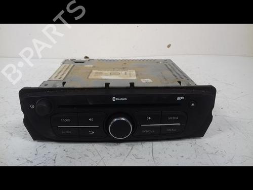 Used Radio RENAULT KANGOO Express (FW0/1_) 1.5 dCi 75 (FW07, FW10, FW04) (75 hp) 8992209