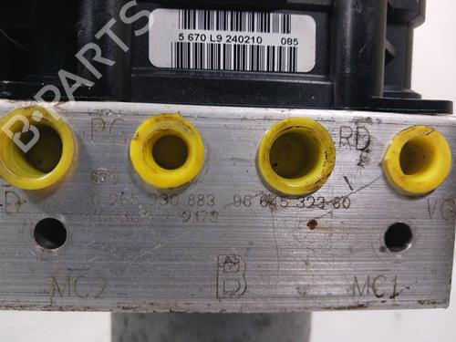 Used ABS pump PEUGEOT 5008 (0U_, 0E_) 1.6 HDi (110 hp) 11747205