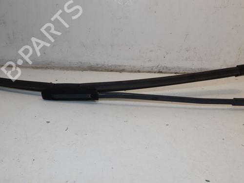 Used Front windshield wiper arm RENAULT CLIO III (BR0/1, CR0/1) 1.5 dCi (88 hp) 29643940