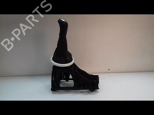 Selector da caixa RENAULT TWINGO III (BCM_, BCA_) 1.0 SCe 70 (BCMB) (69 hp) 9577946