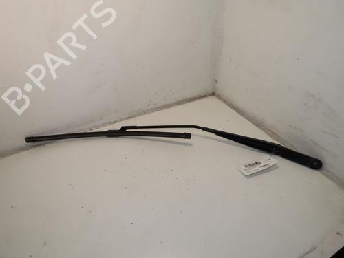 Used Front windshield wiper arm VW TIGUAN (AD1, AX1) 2.0 TDI (115 hp) 30955124