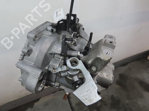Used Gearbox Gearbox RENAULT MEGANE III Grandtour (KZ0/1) 1.5 dCi (KZ1M, KZ1W, KZ0R) (106 hp) 32767937 32767937