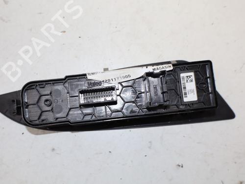 Venstre fortil elrude kontakt Venstre fortil elrude kontakt RENAULT ESPACE V (JR_) 1.6 dCi 160 (160 hp) 39893324 39893324