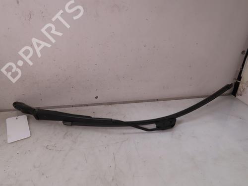 Used Front windshield wiper arm PEUGEOT 406 (8B) 2.2 (158 hp) 19337958