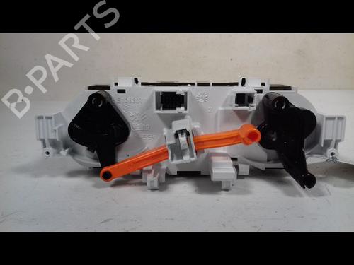 Used Climate control PEUGEOT 208 I (CA_, CC_) 1.2 VTi 68 / PureTech 68 (68 hp) 8990136