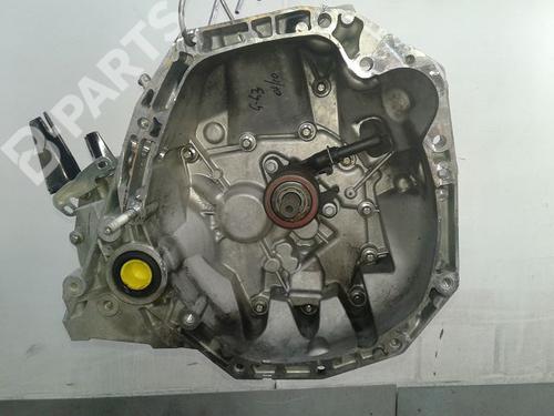 Used Gearbox NISSAN NOTE (E11, NE11) 1.5 dCi (90 hp) 8988345