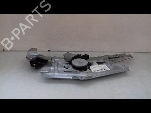 Used Front right window mechanism Front right window mechanism 8986889 8986889