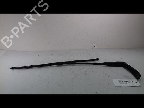 Used Front windshield wiper arm DACIA DUSTER (HS_) 1.5 dCi 4x4 (HSMC, HSMD) (110 hp) 14894555