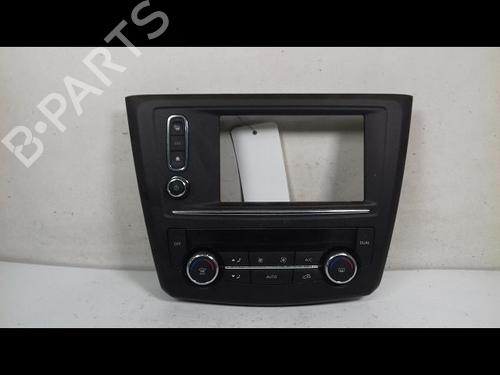 climate-control-renault-kadjar-ha_-hl_-12-tce-130-hlmr-275102210r-2015-8992063 main image
