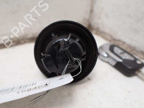 Used Fuel flap Fuel flap DS DS 3 (SA_) 1.2 THP 130 (SAHNYM) (130 hp) 33632469 33632469