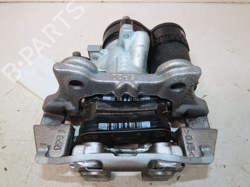 Used Right rear brake caliper BMW 1 (F40) 116 i (109 hp) 31151777