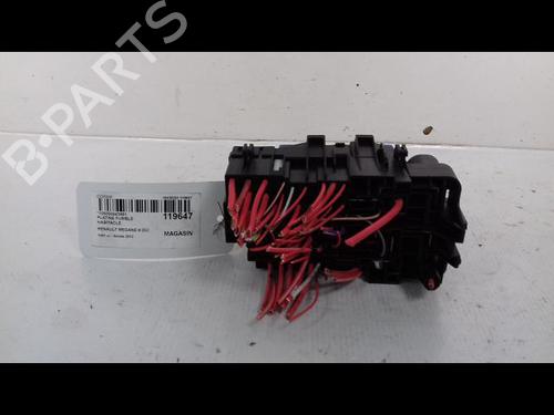 Used Fuse box RENAULT MEGANE CC (EZ0/1_) 1.5 dCi (EZ09, EZ1G, EZ0D, EZ14) (110 hp) 8994635